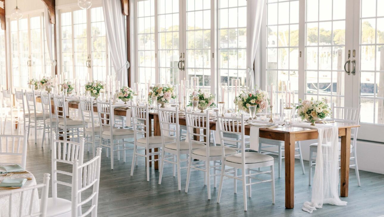 Interior wedding table setting.